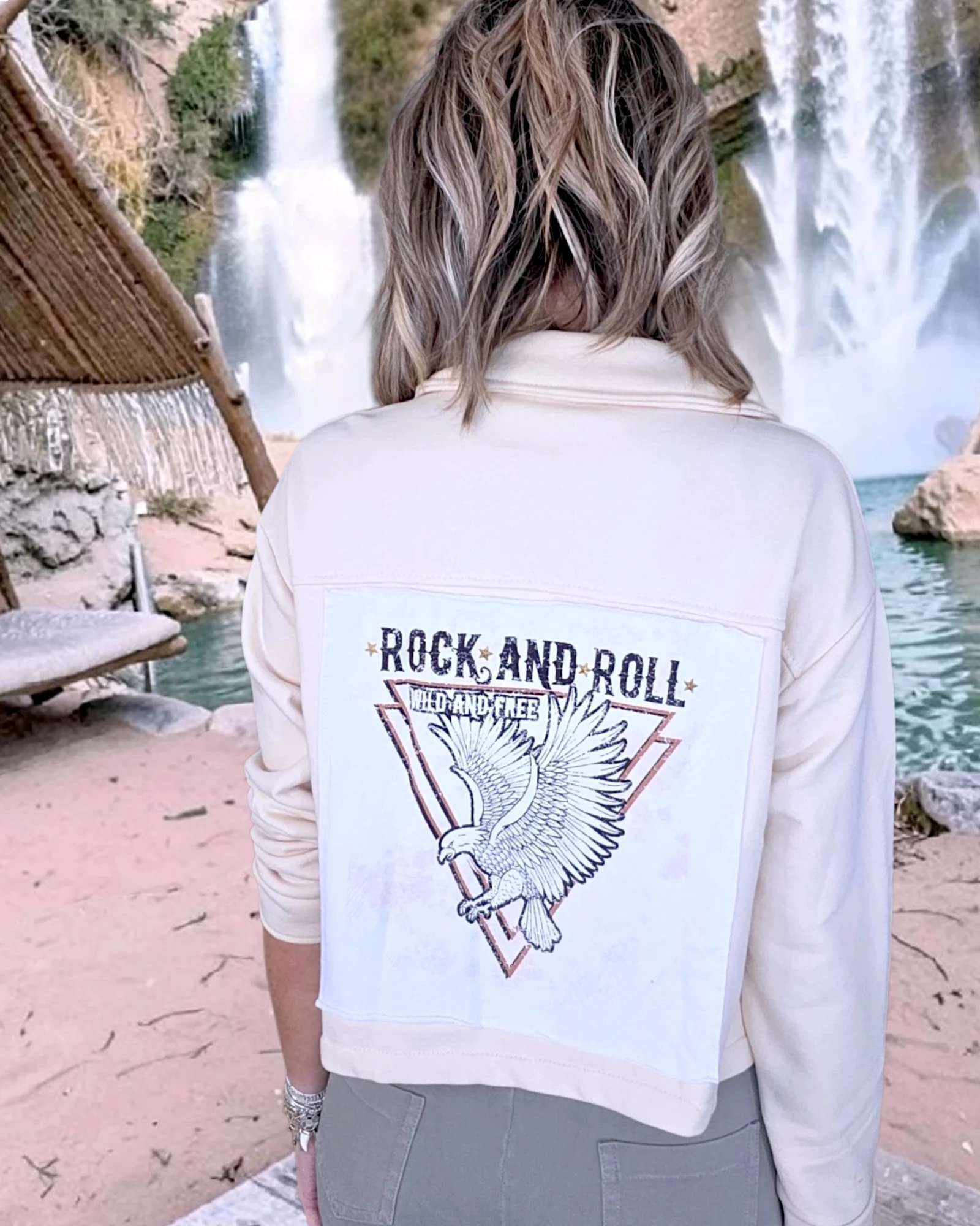 Veste sweat beige rock &amp; roll - 𝐌𝐚𝐫𝐢𝐧𝐚𝟒𝟒𝐟𝐚𝐦𝐢𝐥𝐲