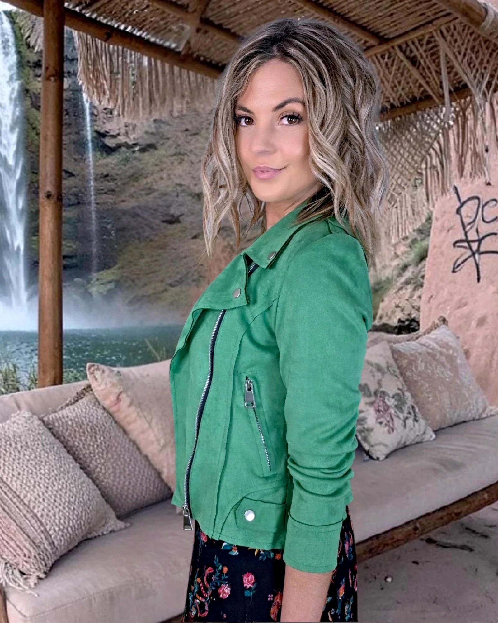 Perfecto vert en suédine - 𝐌𝐚𝐫𝐢𝐧𝐚𝟒𝟒𝐟𝐚𝐦𝐢𝐥𝐲