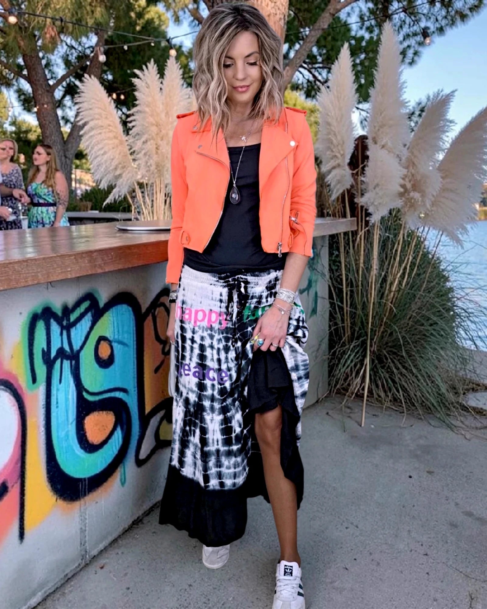 Jupe longue tie and dye à tags - 𝐌𝐚𝐫𝐢𝐧𝐚𝟒𝟒𝐟𝐚𝐦𝐢𝐥𝐲