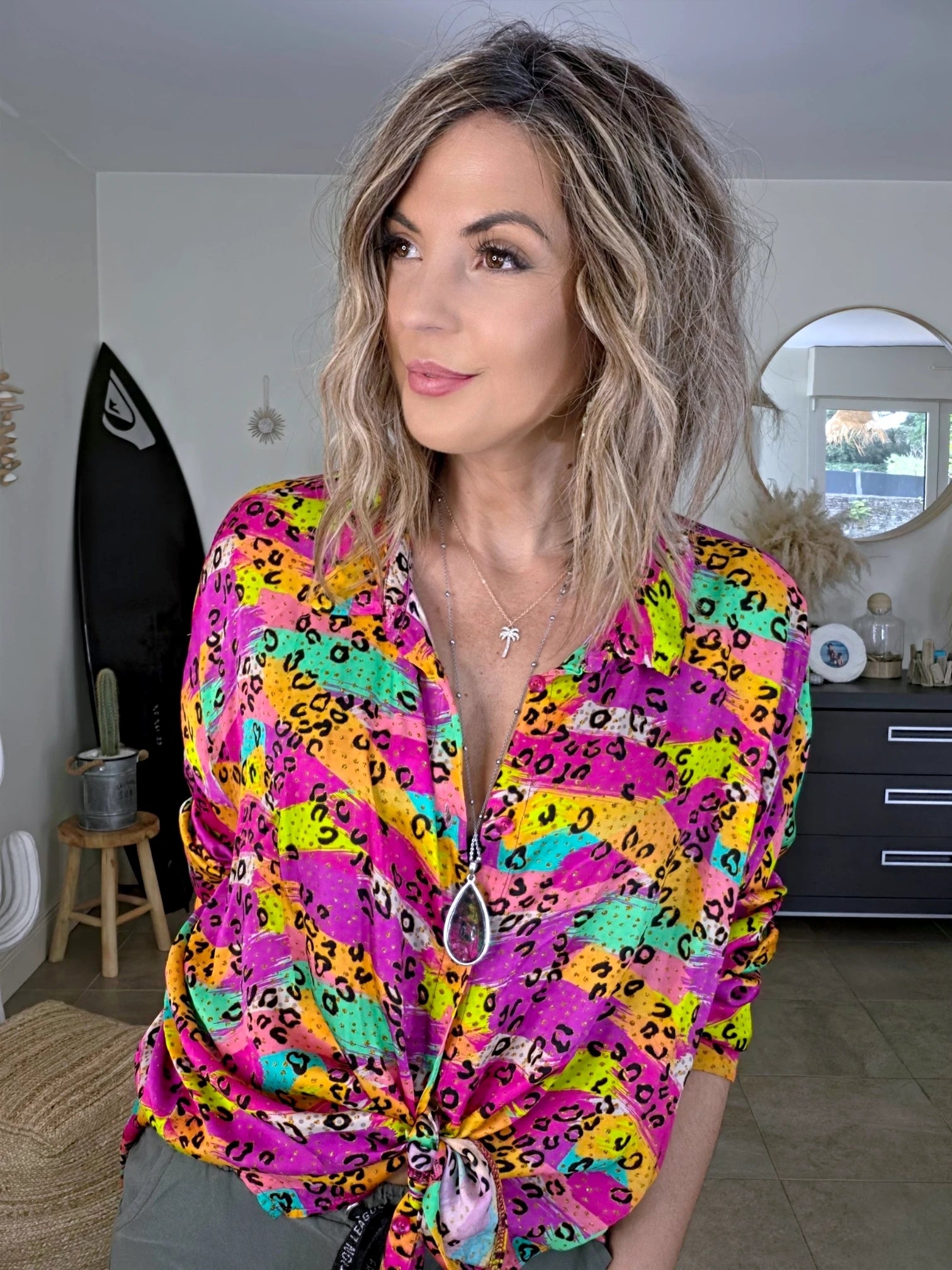 Chemise fluo à imprimé léopard - 𝐌𝐚𝐫𝐢𝐧𝐚𝟒𝟒𝐟𝐚𝐦𝐢𝐥𝐲