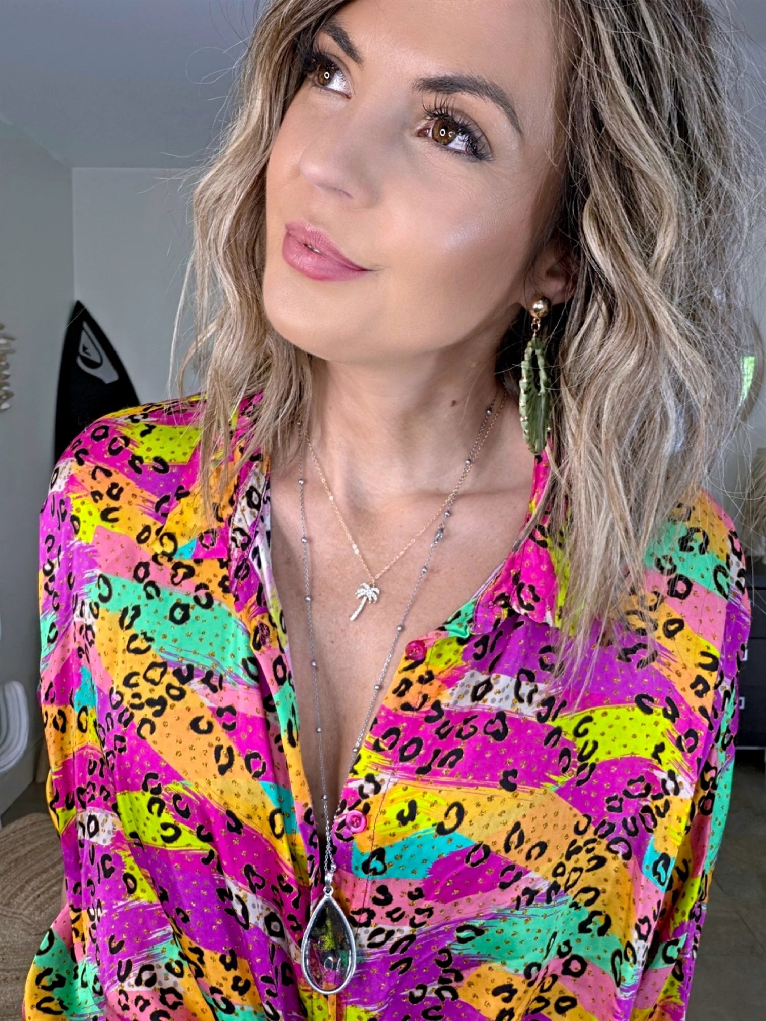 Chemise fluo à imprimé léopard - 𝐌𝐚𝐫𝐢𝐧𝐚𝟒𝟒𝐟𝐚𝐦𝐢𝐥𝐲