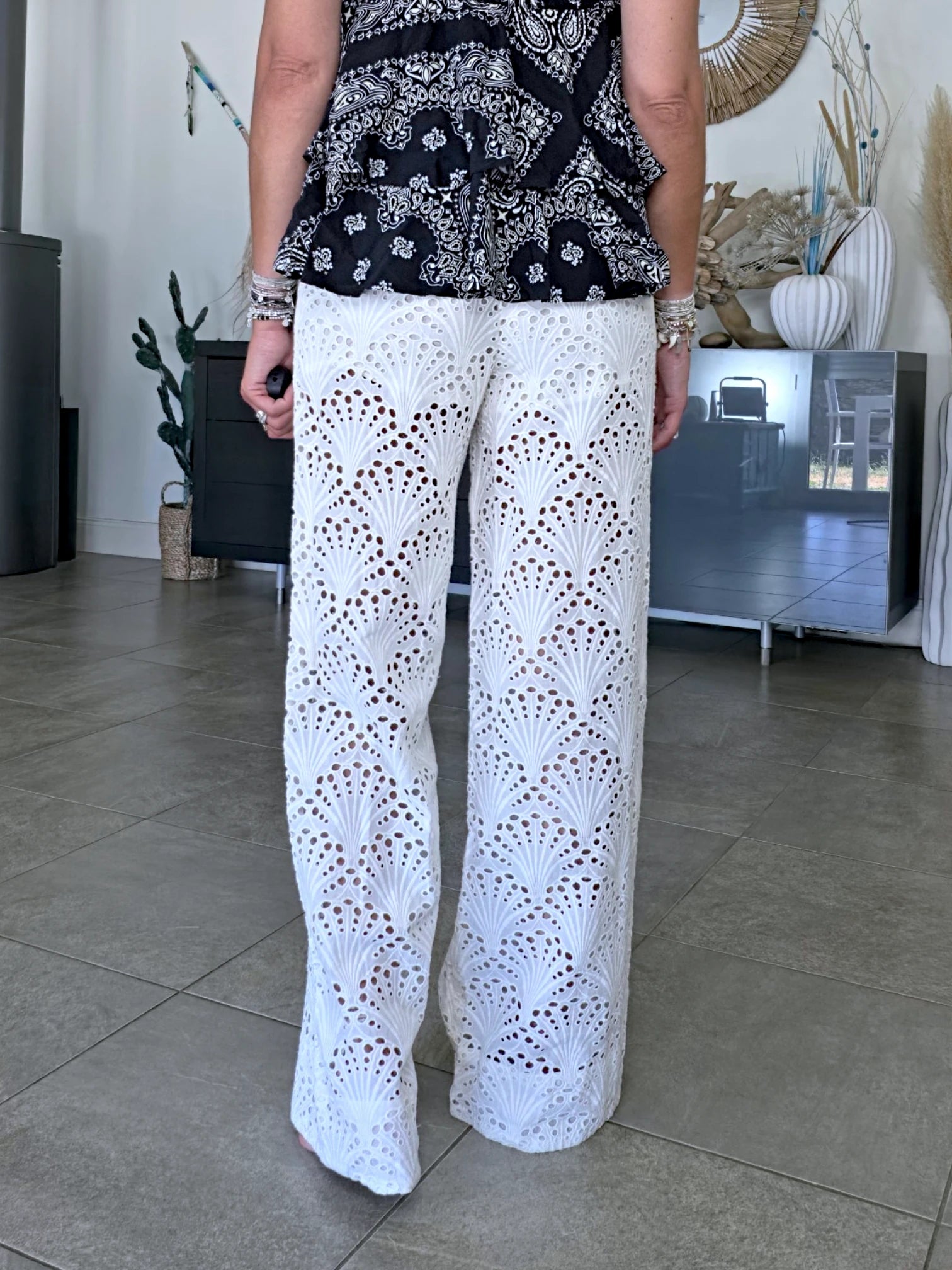 Pantalon blanc broderie anglaise