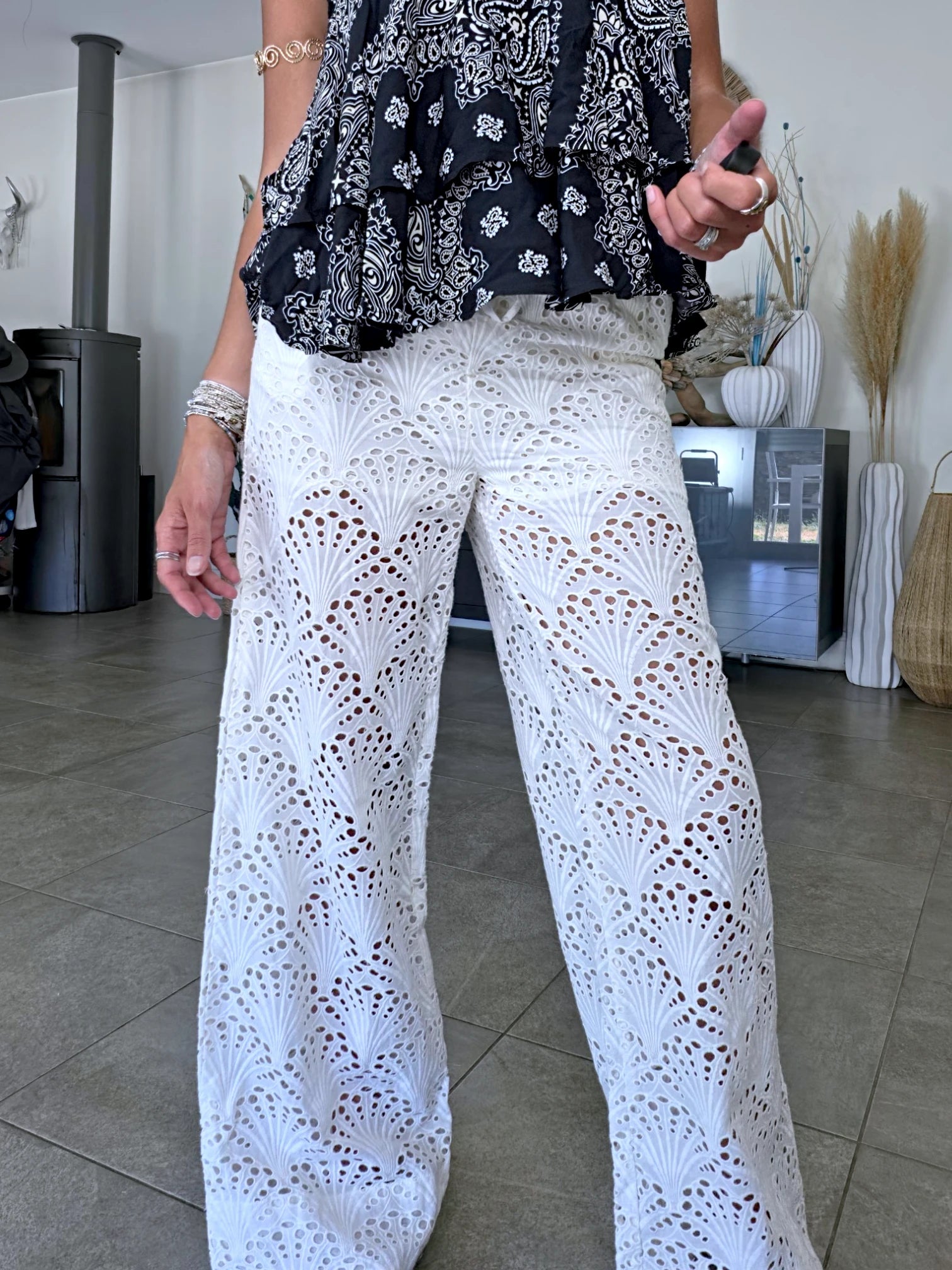 Pantalon blanc broderie anglaise