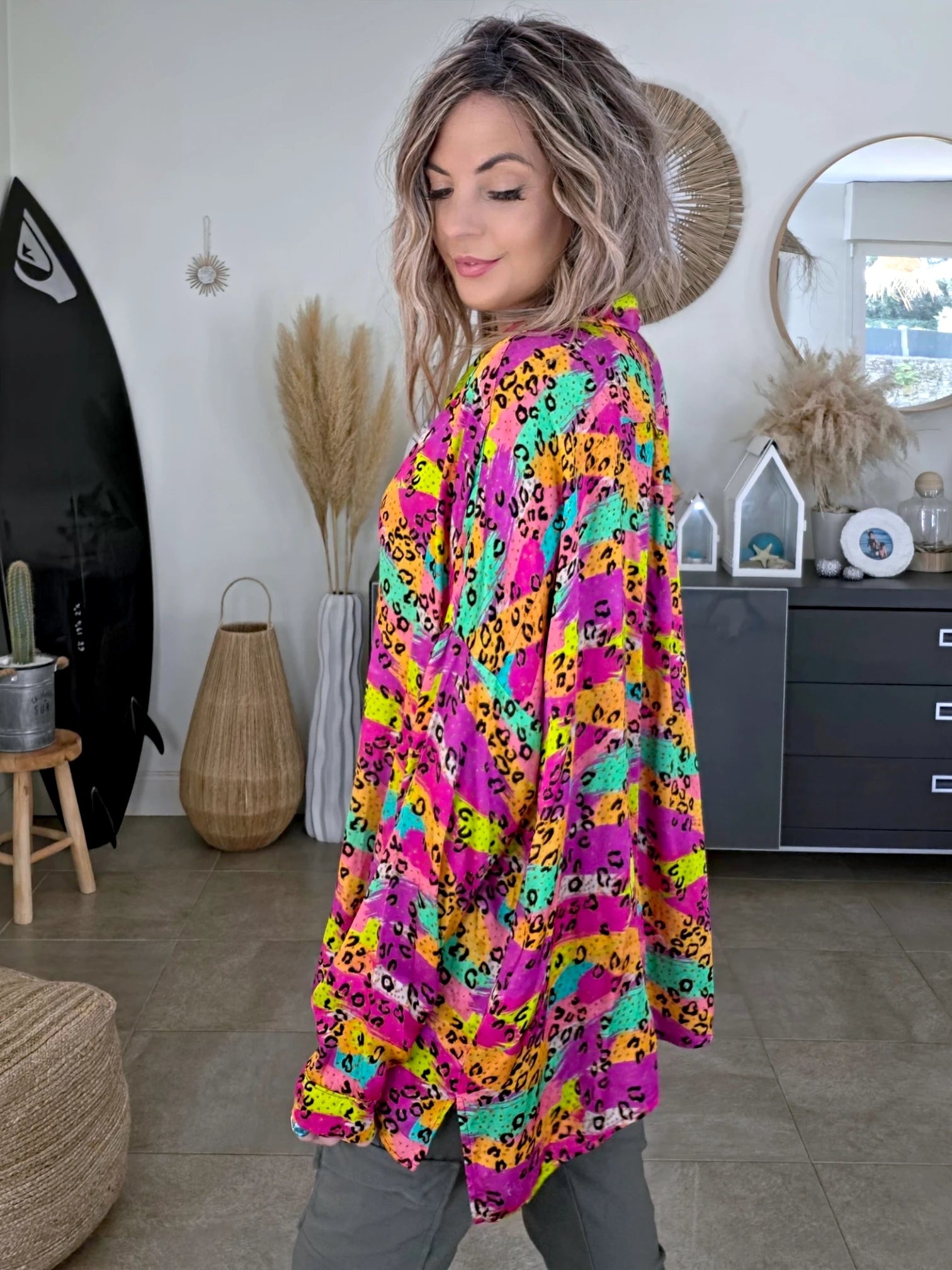 Chemise fluo à imprimé léopard - 𝐌𝐚𝐫𝐢𝐧𝐚𝟒𝟒𝐟𝐚𝐦𝐢𝐥𝐲