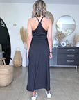 Robe longue noire cloutée