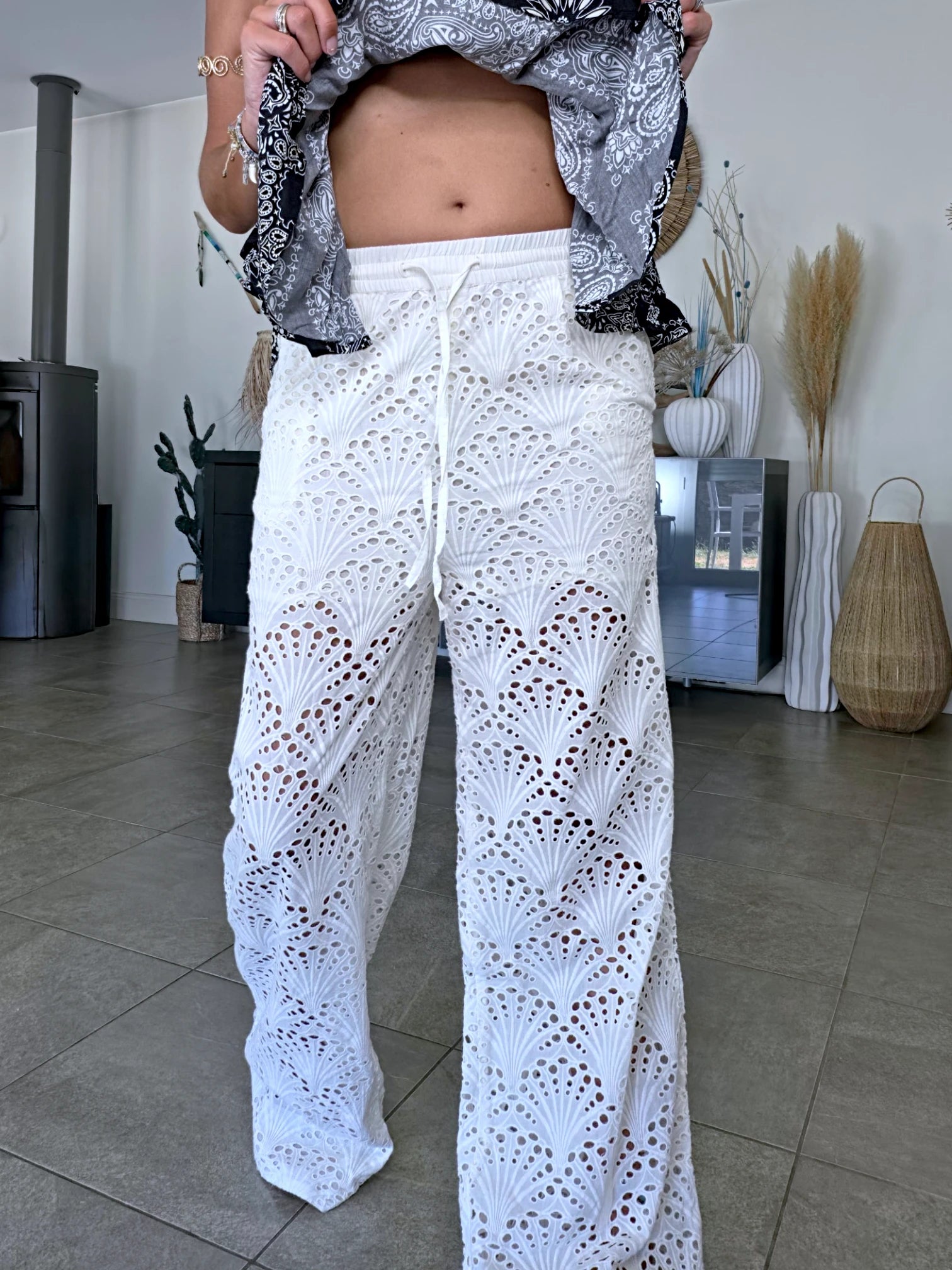 Pantalon blanc broderie anglaise