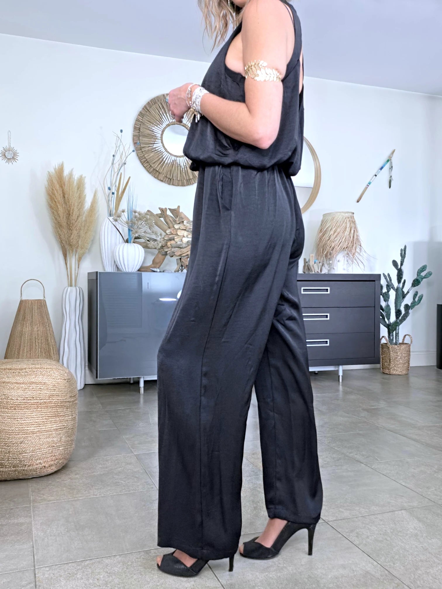 Combinaison chic noire - 𝐌𝐚𝐫𝐢𝐧𝐚𝟒𝟒𝐟𝐚𝐦𝐢𝐥𝐲