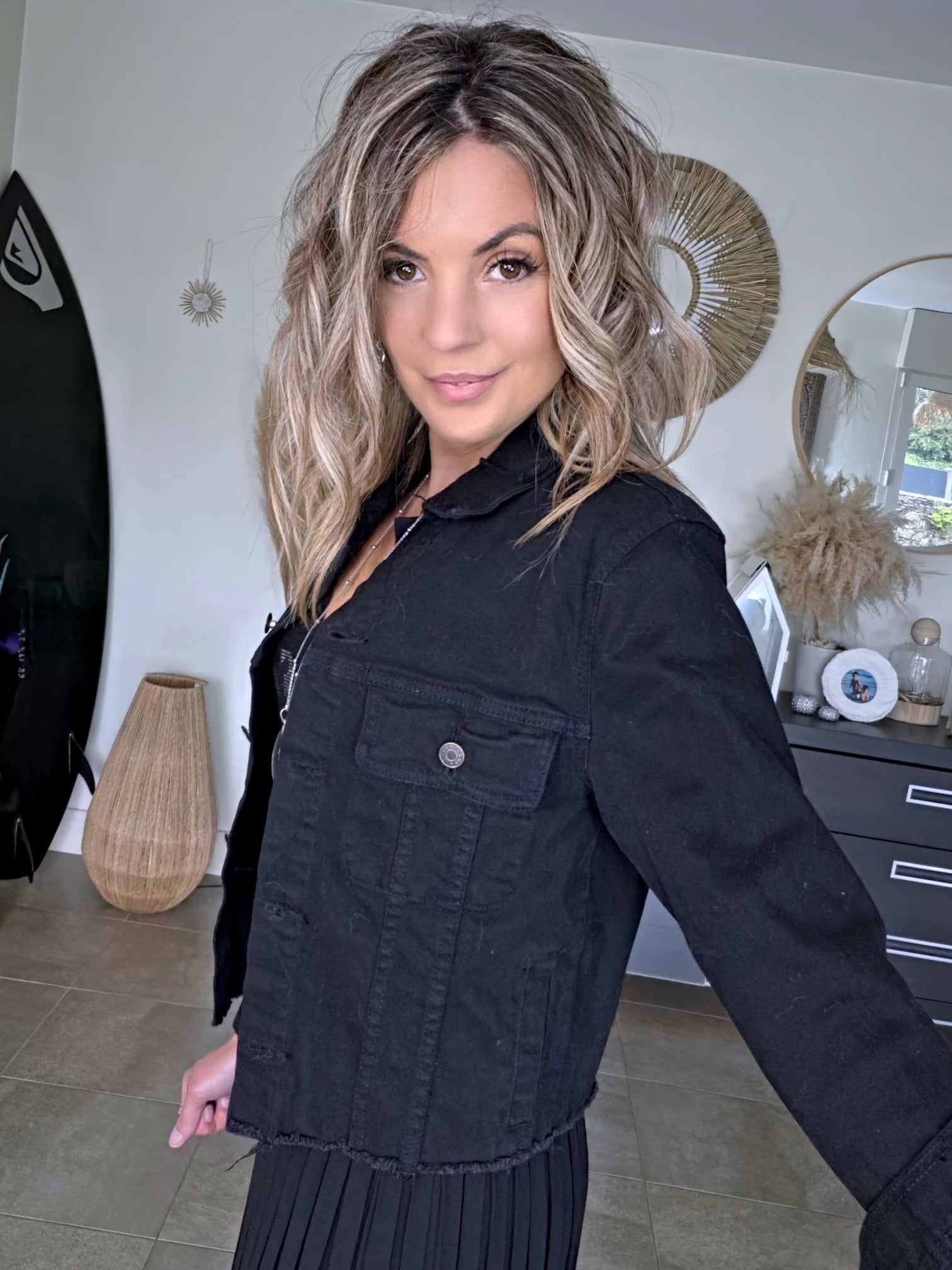 Veste noire en jean - 𝐌𝐚𝐫𝐢𝐧𝐚𝟒𝟒𝐟𝐚𝐦𝐢𝐥𝐲