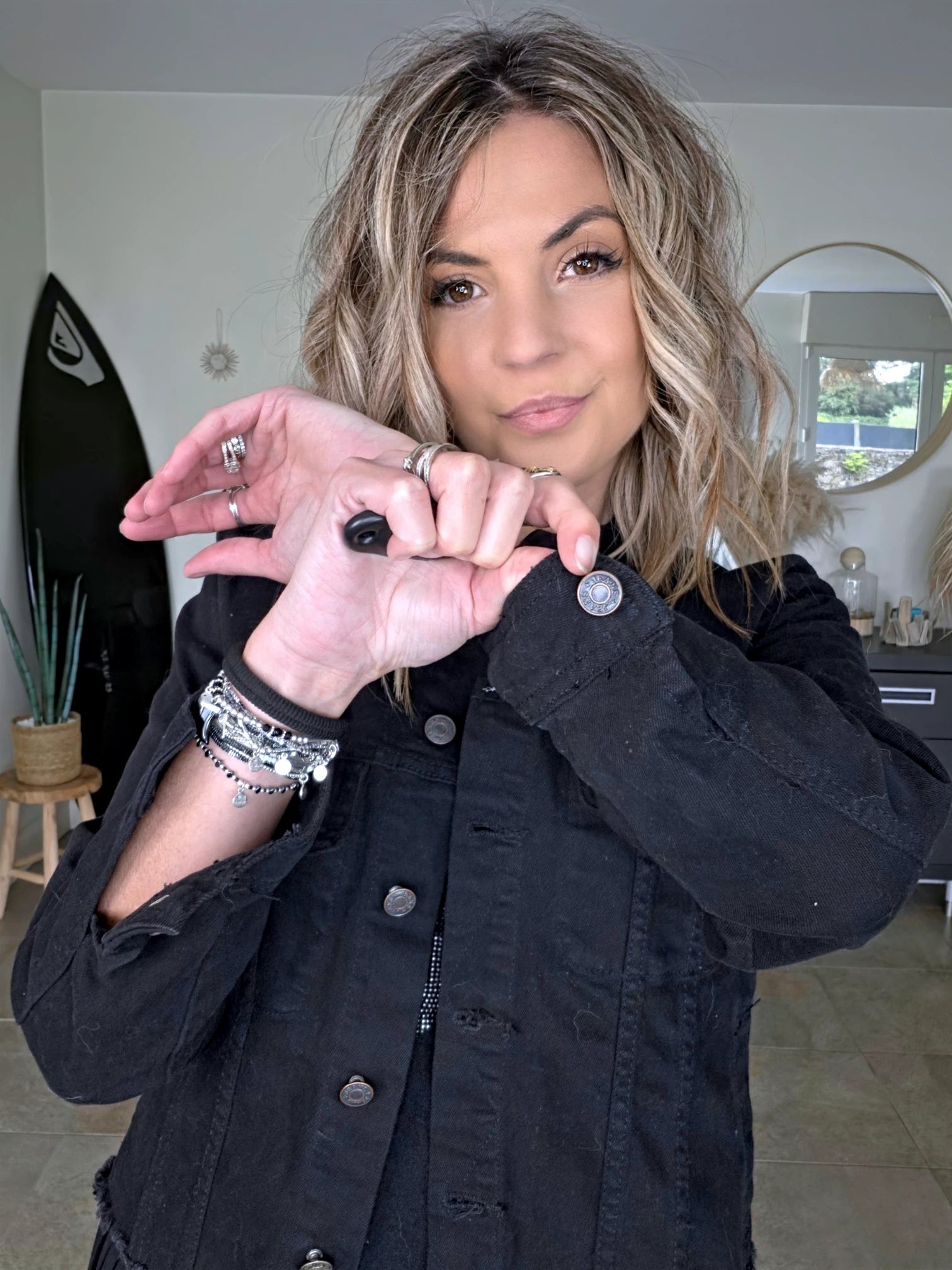 Veste noire en jean - 𝐌𝐚𝐫𝐢𝐧𝐚𝟒𝟒𝐟𝐚𝐦𝐢𝐥𝐲