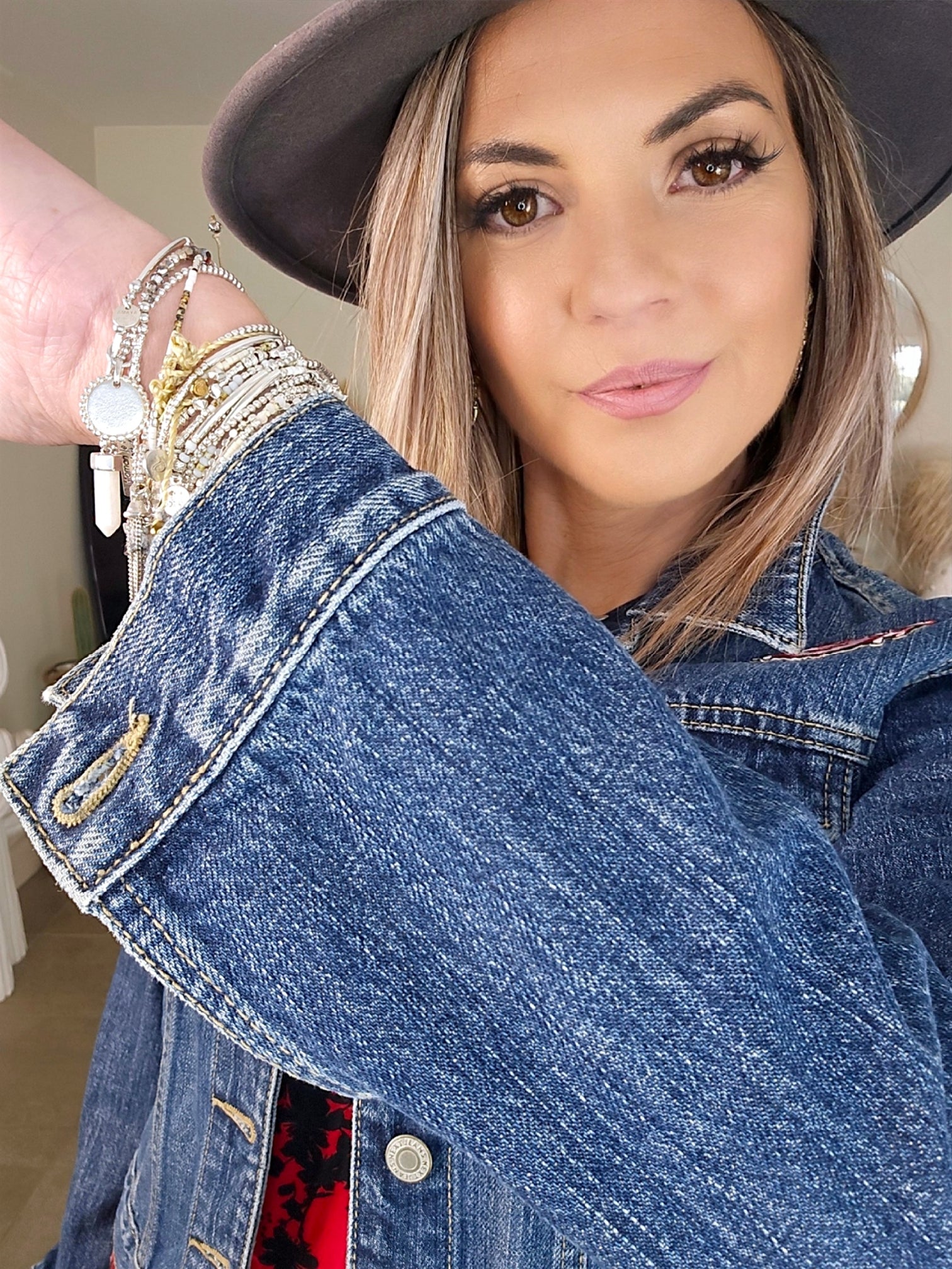 Veste en jean de créateur - 𝐌𝐚𝐫𝐢𝐧𝐚𝟒𝟒𝐟𝐚𝐦𝐢𝐥𝐲