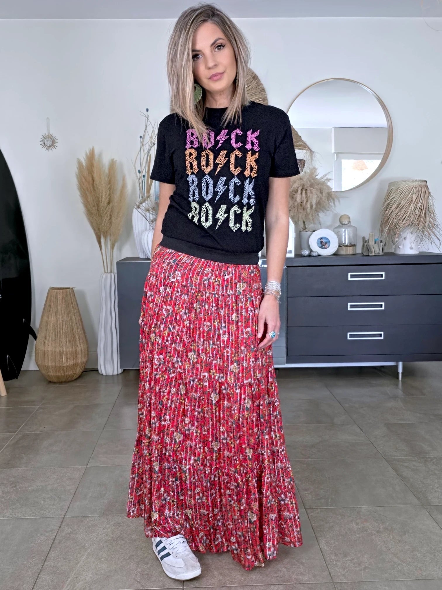 T-shirt noir Rock - 𝐌𝐚𝐫𝐢𝐧𝐚𝟒𝟒𝐟𝐚𝐦𝐢𝐥𝐲