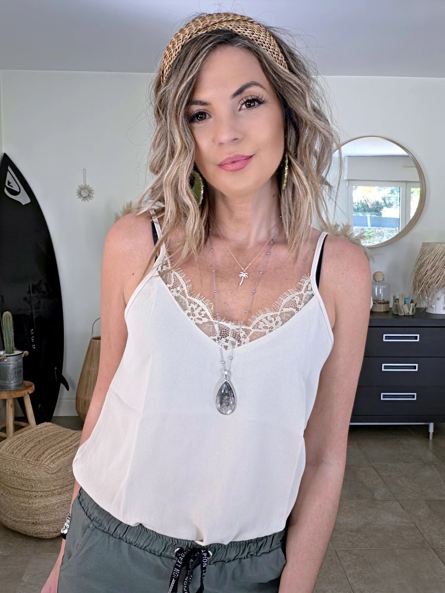 Débardeur beige nude - 𝐌𝐚𝐫𝐢𝐧𝐚𝟒𝟒𝐟𝐚𝐦𝐢𝐥𝐲