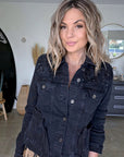 Veste en jean noire perlée