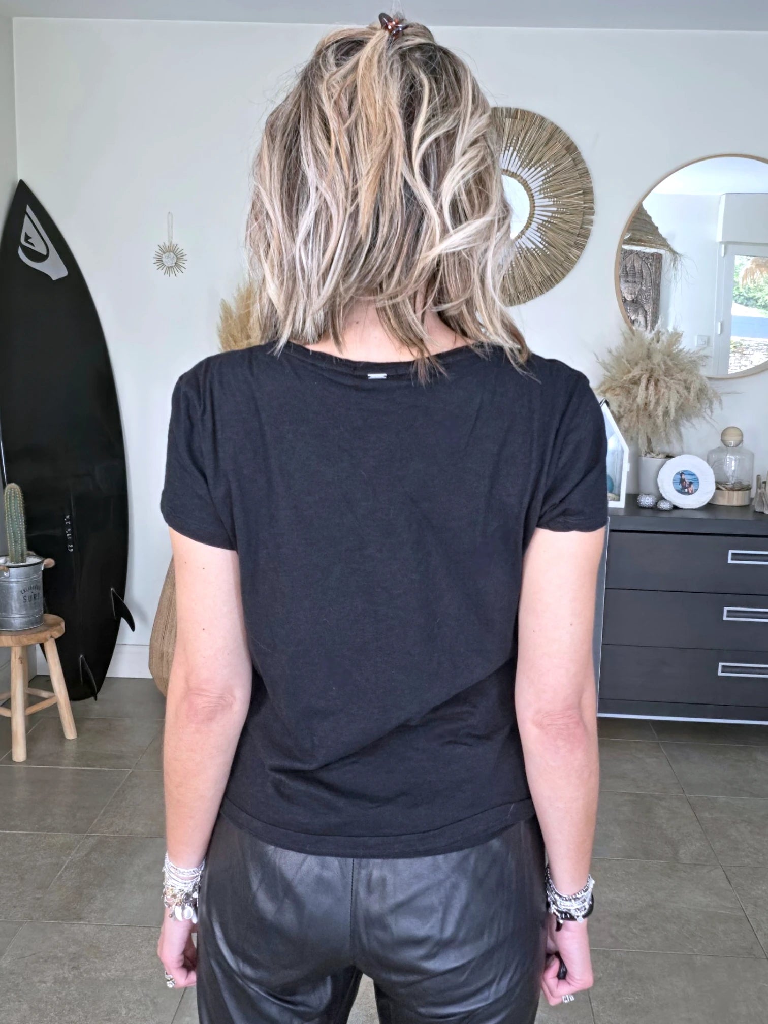 T-shirt noir à inscriptions militaires - 𝐌𝐚𝐫𝐢𝐧𝐚𝟒𝟒𝐟𝐚𝐦𝐢𝐥𝐲