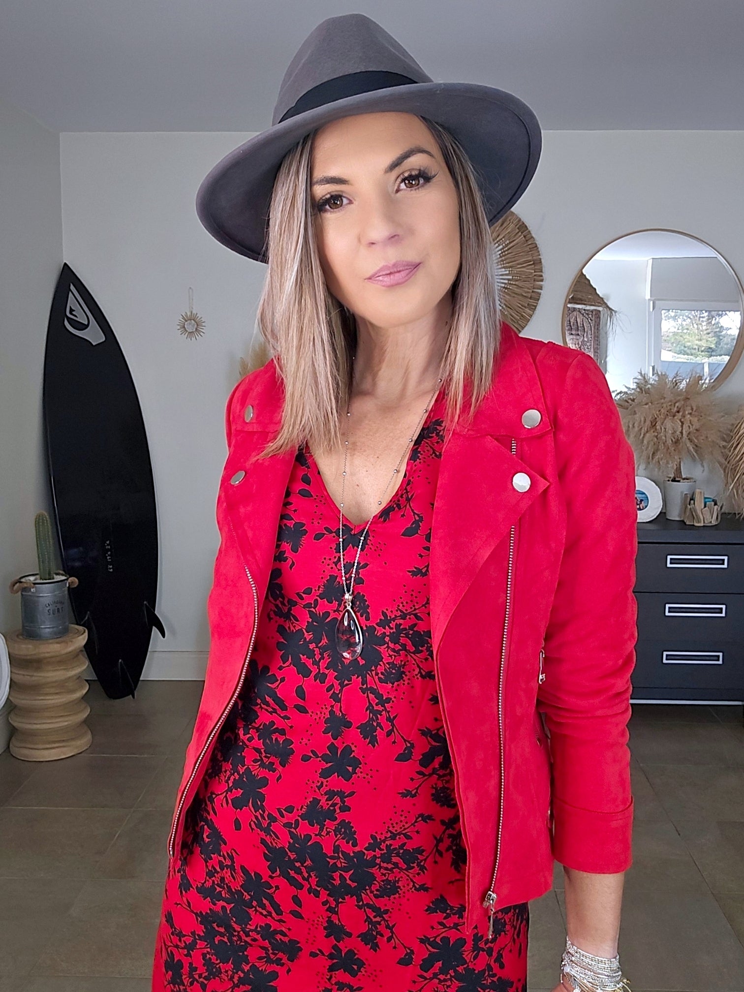 Perfecto suédine rouge vif - 𝐌𝐚𝐫𝐢𝐧𝐚𝟒𝟒𝐟𝐚𝐦𝐢𝐥𝐲