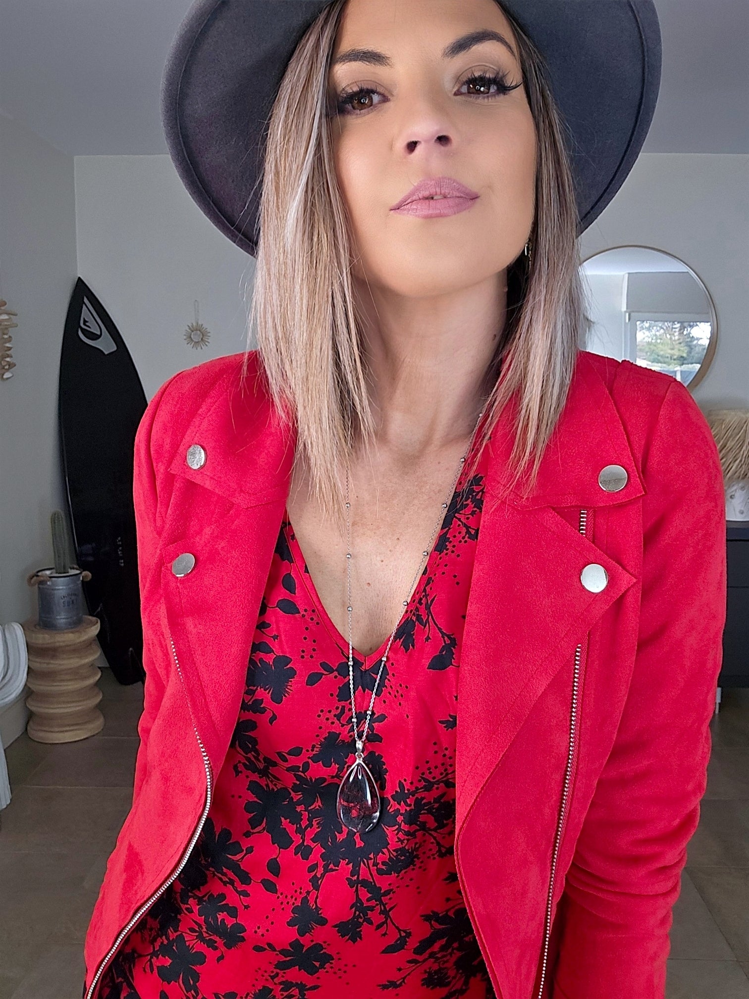 Perfecto suédine rouge vif - 𝐌𝐚𝐫𝐢𝐧𝐚𝟒𝟒𝐟𝐚𝐦𝐢𝐥𝐲