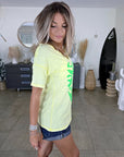 T-shirt jaune à inscription fluo