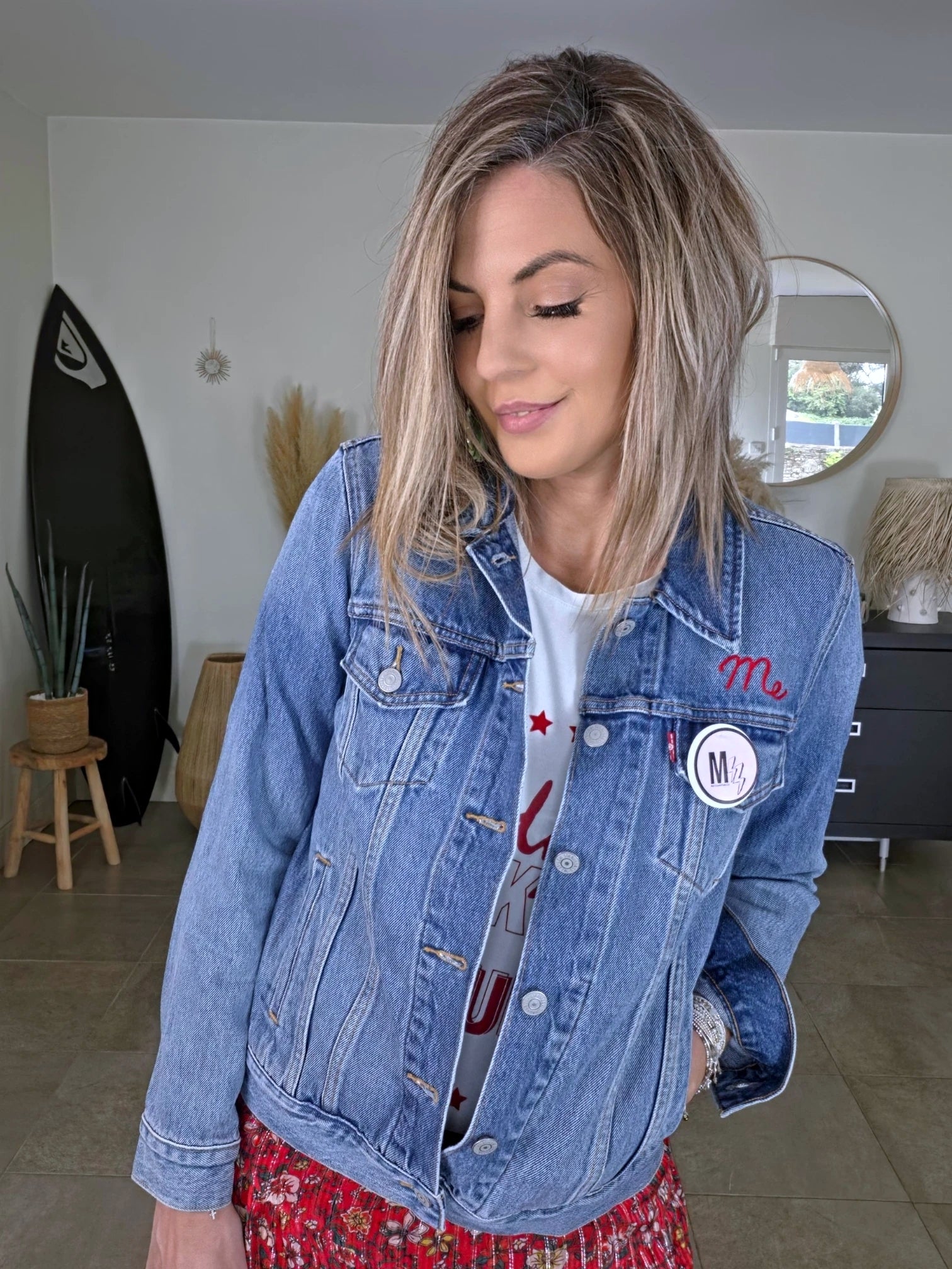 Veste en jean à inscriptions - 𝐌𝐚𝐫𝐢𝐧𝐚𝟒𝟒𝐟𝐚𝐦𝐢𝐥𝐲