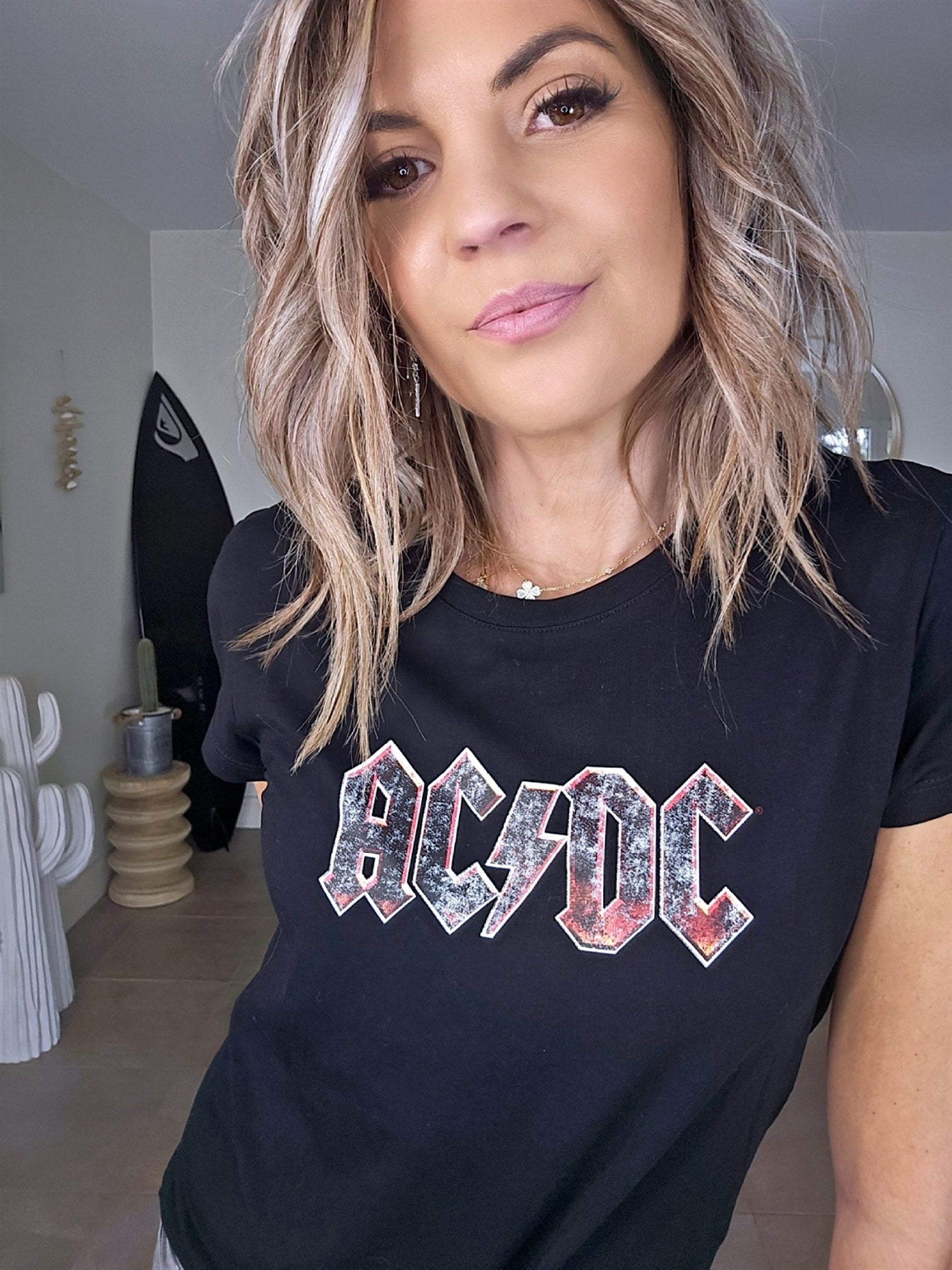 T-shirt noir rock - 𝐌𝐚𝐫𝐢𝐧𝐚𝟒𝟒𝐟𝐚𝐦𝐢𝐥𝐲