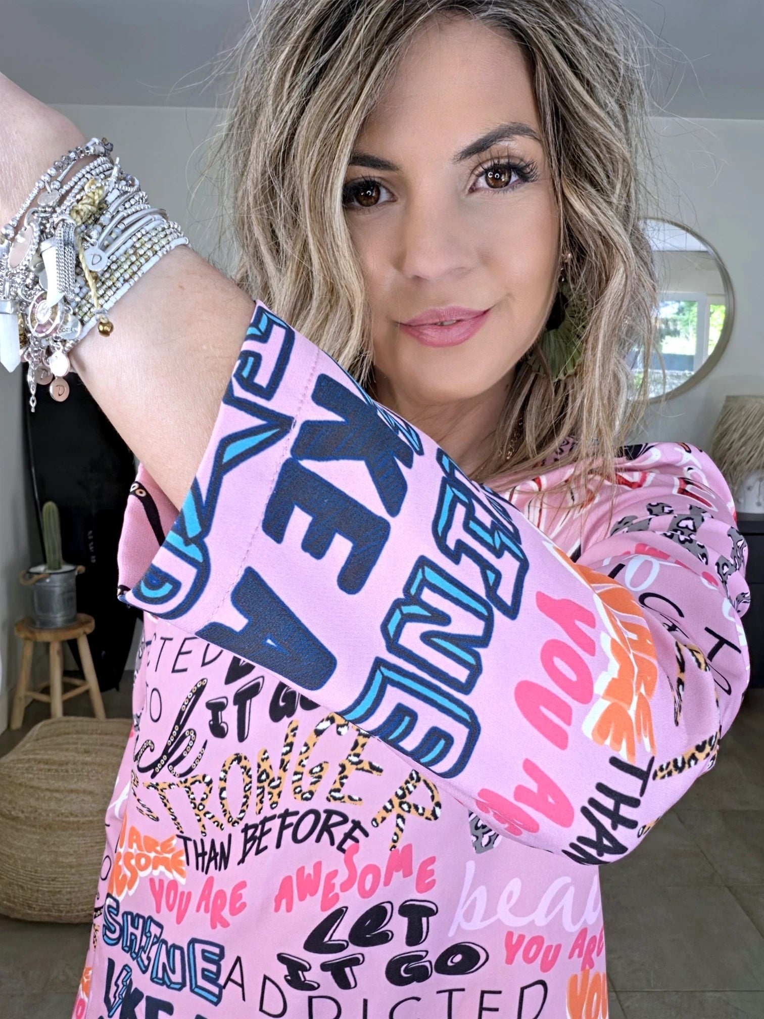 Robe rose à imprimé tags - 𝐌𝐚𝐫𝐢𝐧𝐚𝟒𝟒𝐟𝐚𝐦𝐢𝐥𝐲