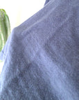 T-shirt bleu à inscriptions