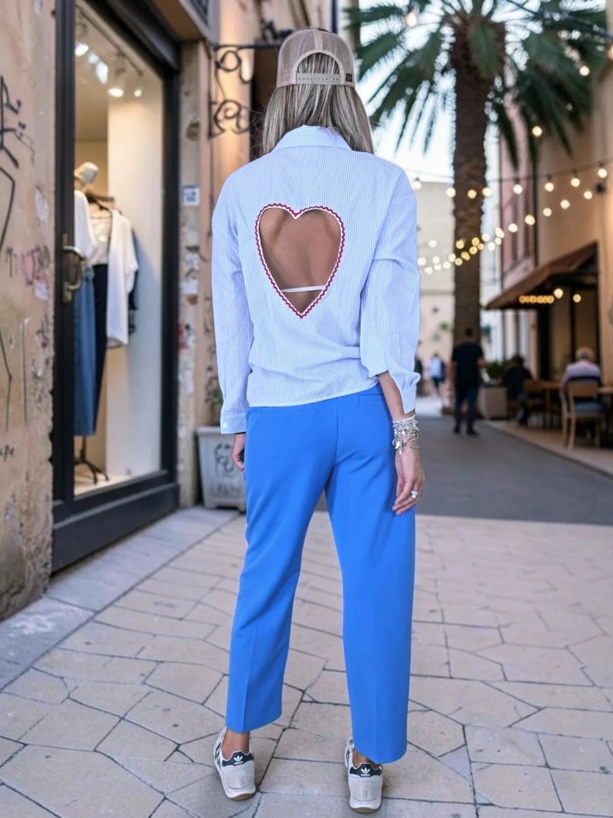 Pantalon bleu vif longueur 7/8è - 𝐌𝐚𝐫𝐢𝐧𝐚𝟒𝟒𝐟𝐚𝐦𝐢𝐥𝐲