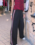 Pantalon noir à bandes latérales - 𝐌𝐚𝐫𝐢𝐧𝐚𝟒𝟒𝐟𝐚𝐦𝐢𝐥𝐲