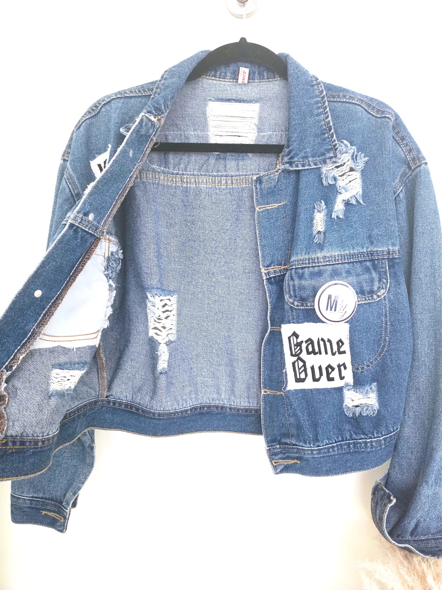Veste en jean customisée