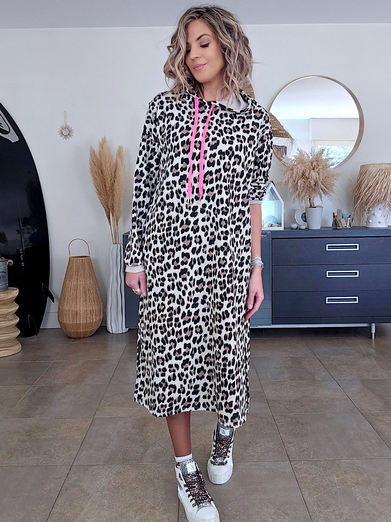 Robe beige sweat léopard - 𝐌𝐚𝐫𝐢𝐧𝐚𝟒𝟒𝐟𝐚𝐦𝐢𝐥𝐲