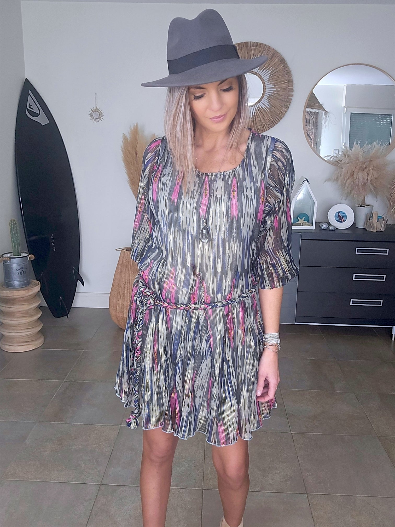 Robe courte à imprimé rose fluo - 𝐌𝐚𝐫𝐢𝐧𝐚𝟒𝟒𝐟𝐚𝐦𝐢𝐥𝐲