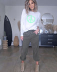 Pull blanc peace & love vert fluo - 𝐌𝐚𝐫𝐢𝐧𝐚𝟒𝟒𝐟𝐚𝐦𝐢𝐥𝐲