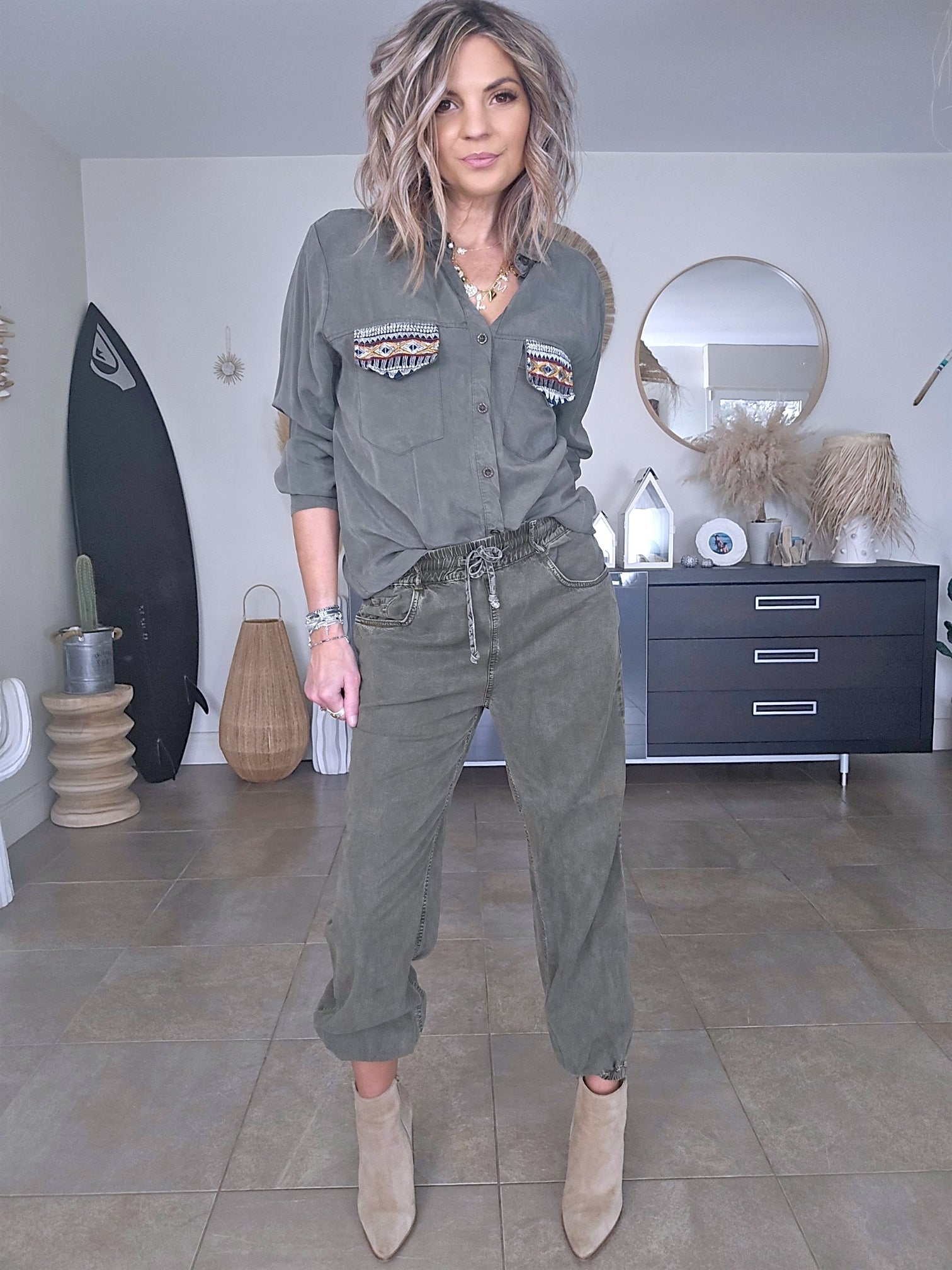 Pantalon kaki en lyocell - 𝐌𝐚𝐫𝐢𝐧𝐚𝟒𝟒𝐟𝐚𝐦𝐢𝐥𝐲
