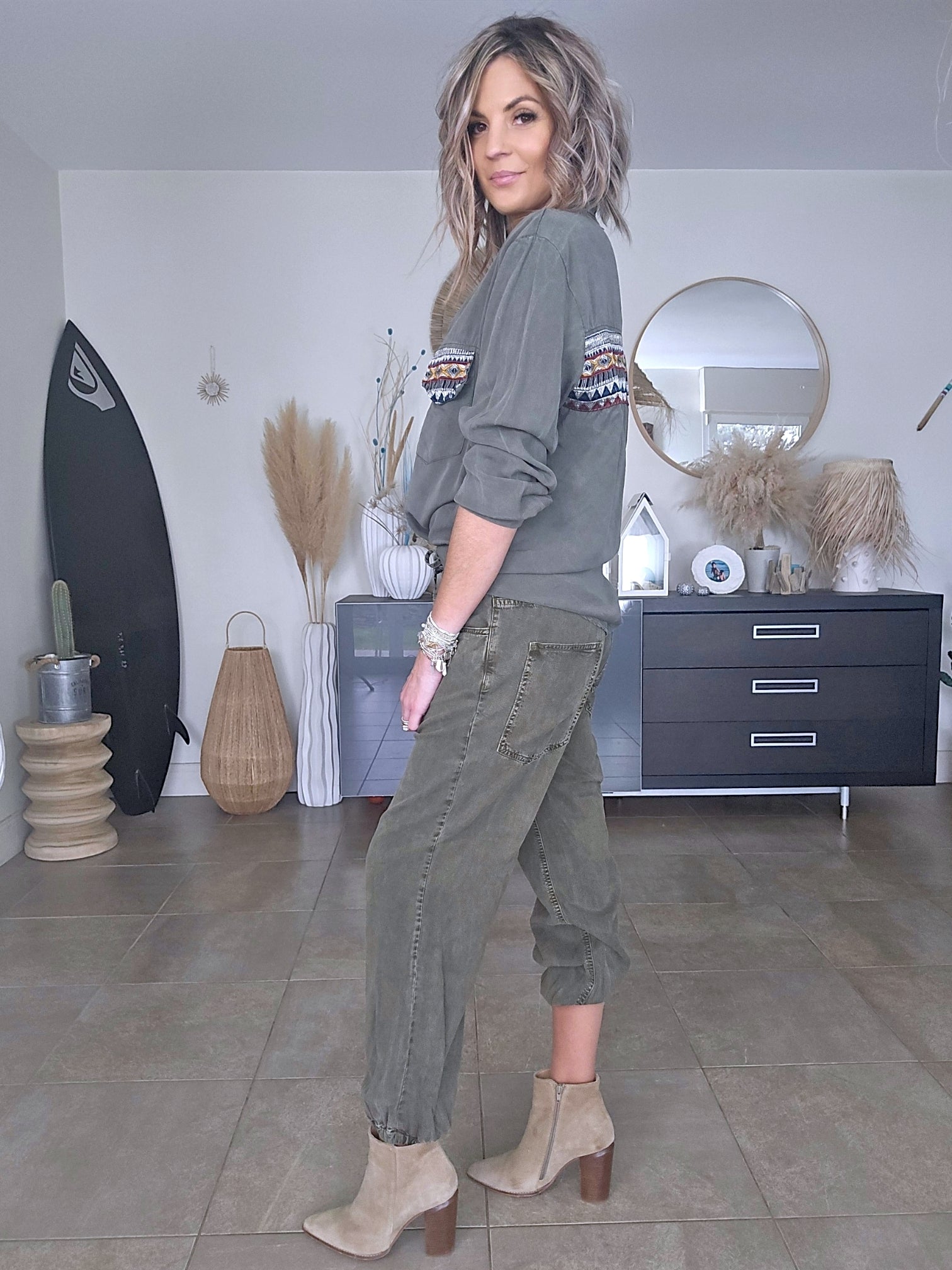 Pantalon kaki en lyocell - 𝐌𝐚𝐫𝐢𝐧𝐚𝟒𝟒𝐟𝐚𝐦𝐢𝐥𝐲