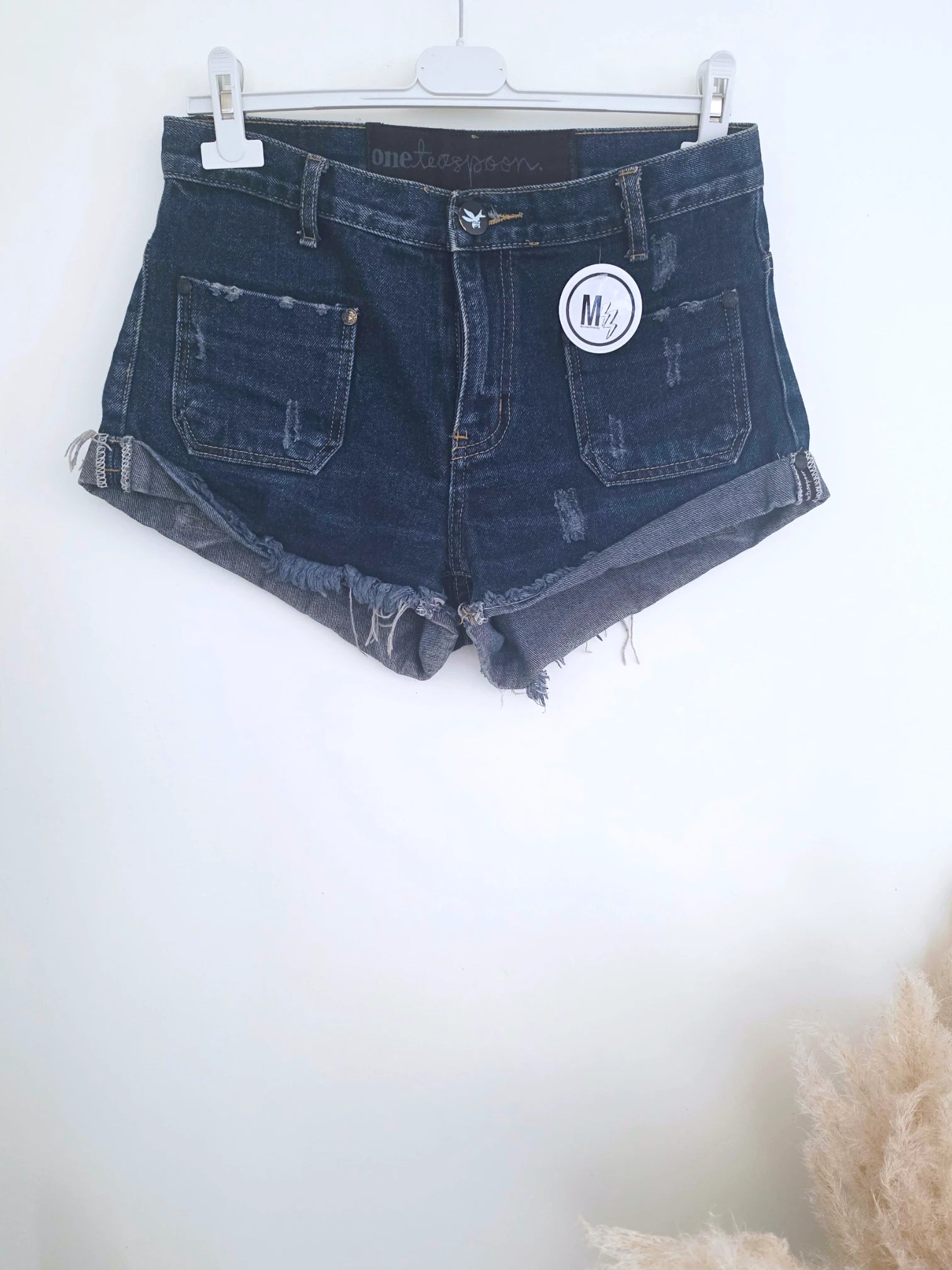 Short en jean bleu foncé
