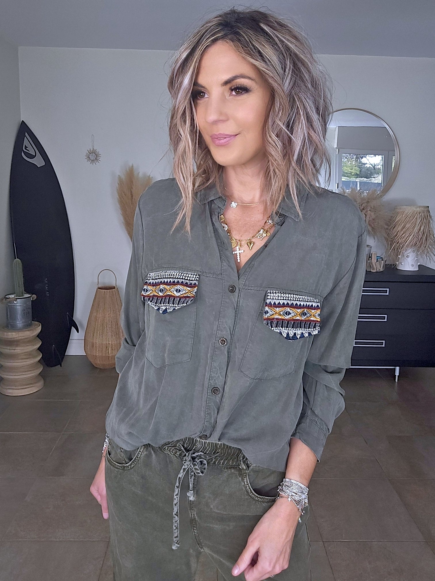 Chemise kaki en lyocell - 𝐌𝐚𝐫𝐢𝐧𝐚𝟒𝟒𝐟𝐚𝐦𝐢𝐥𝐲