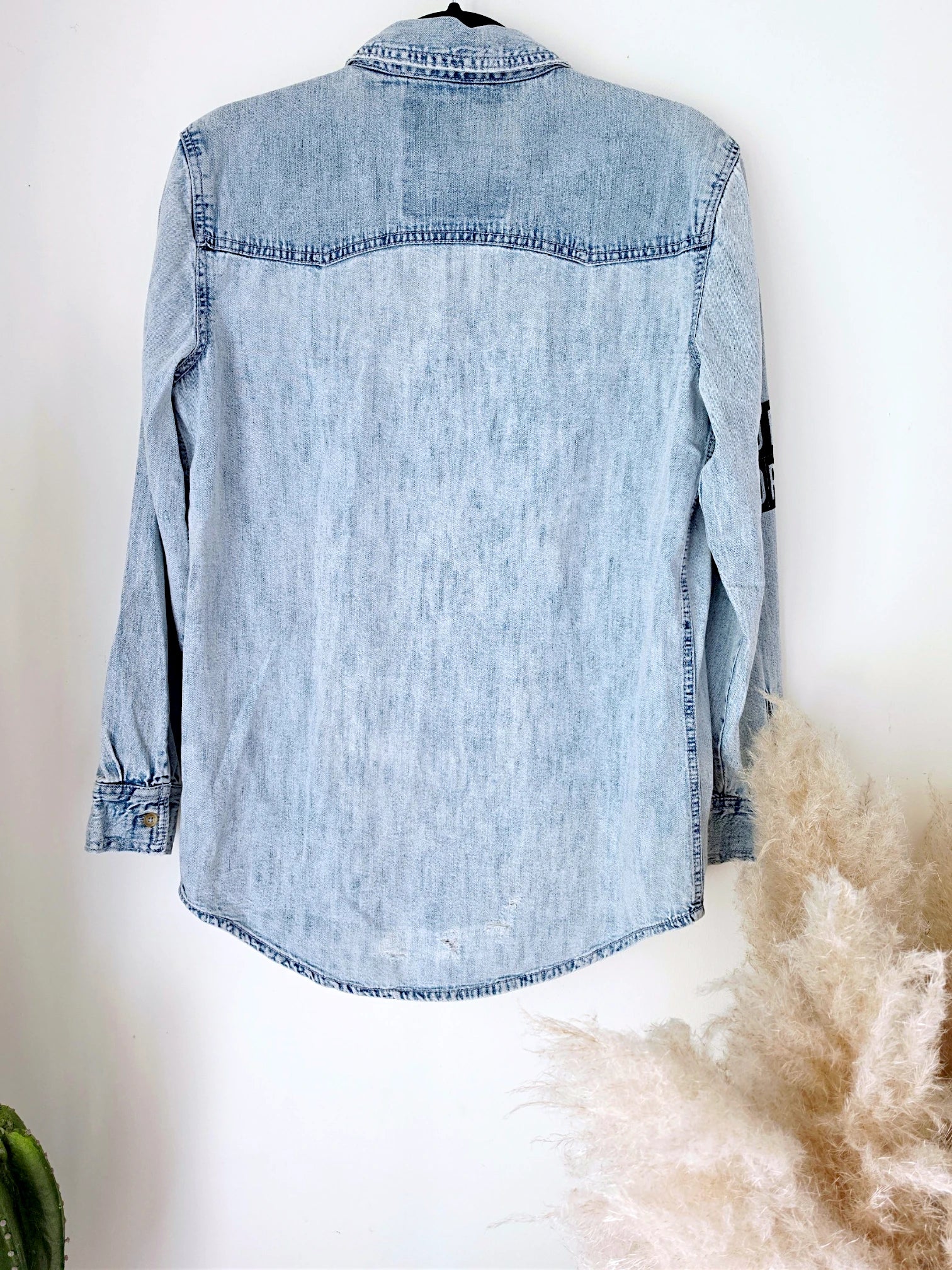 Chemise destroy en jean