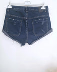 Short en jean bleu foncé