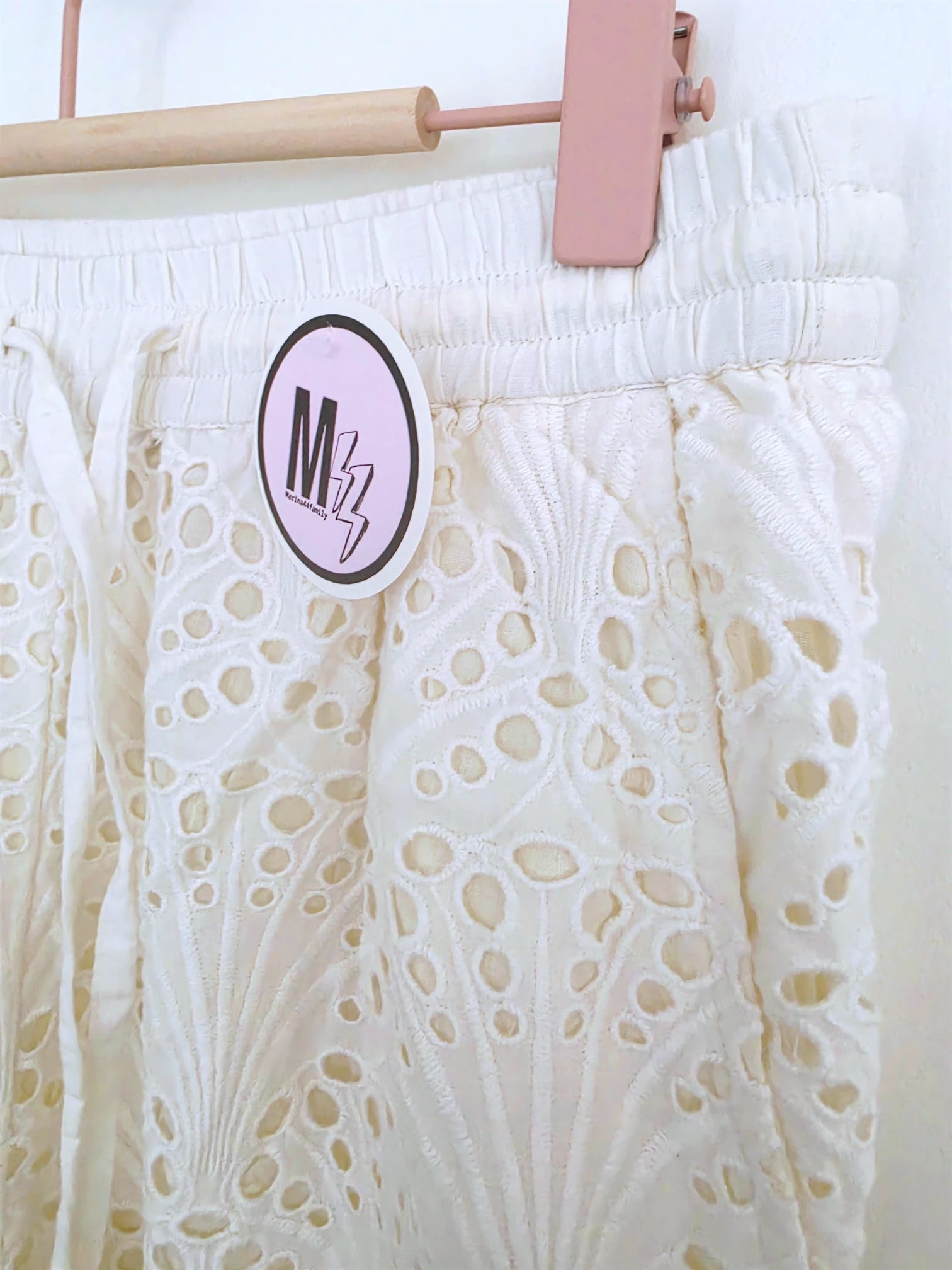 Pantalon blanc broderie anglaise