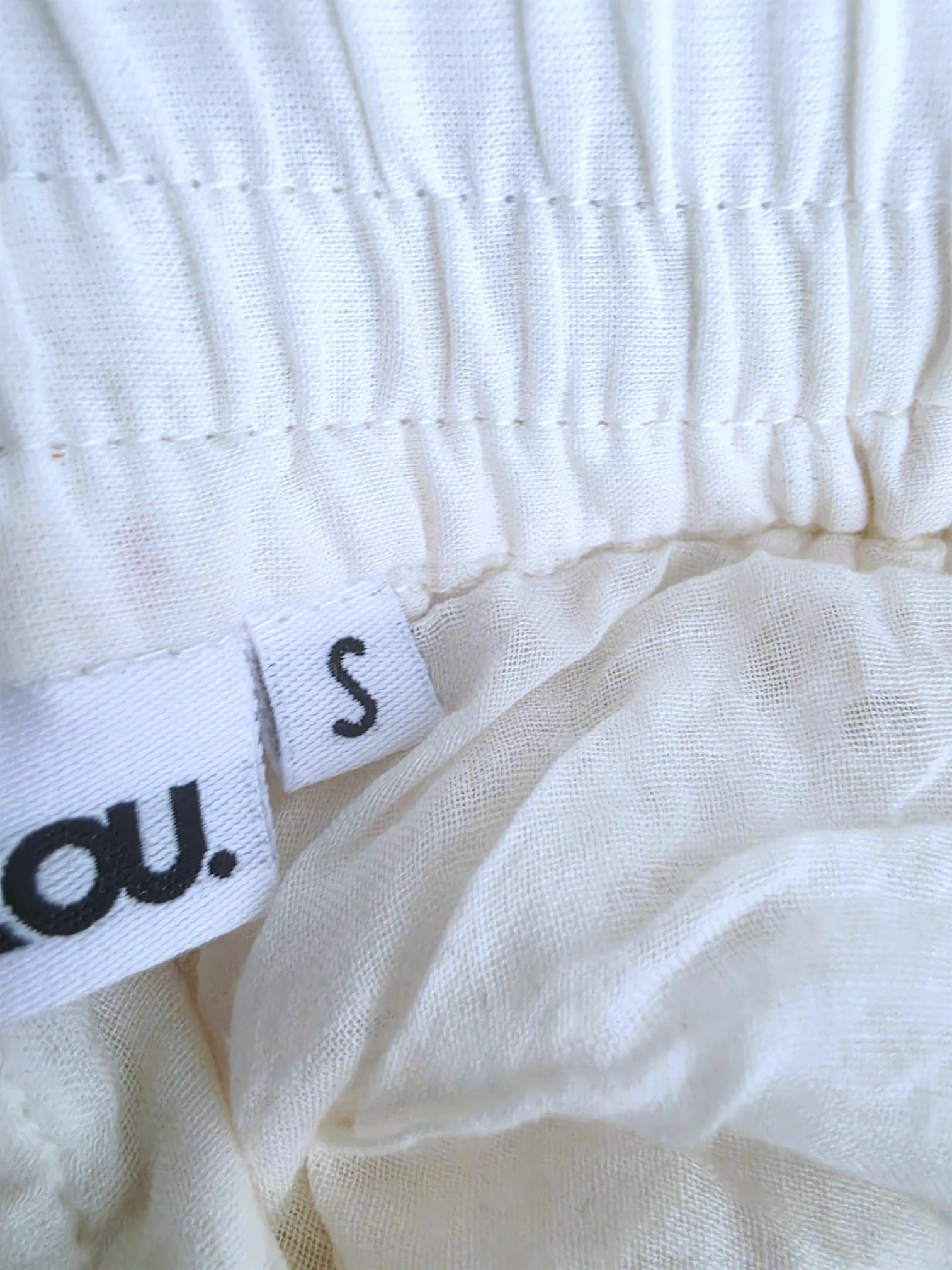 Pantalon blanc broderie anglaise
