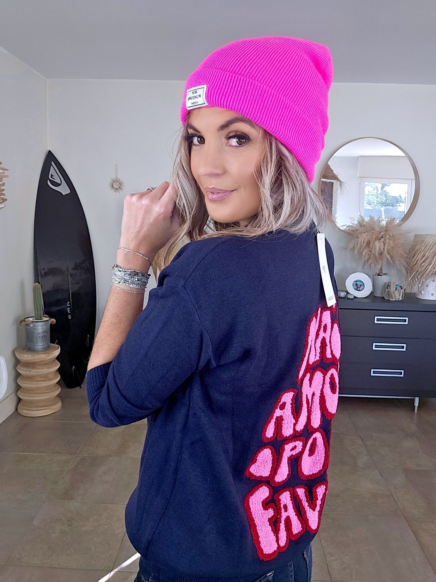 Bonnet à maille fine rose fluo - 𝐌𝐚𝐫𝐢𝐧𝐚𝟒𝟒𝐟𝐚𝐦𝐢𝐥𝐲