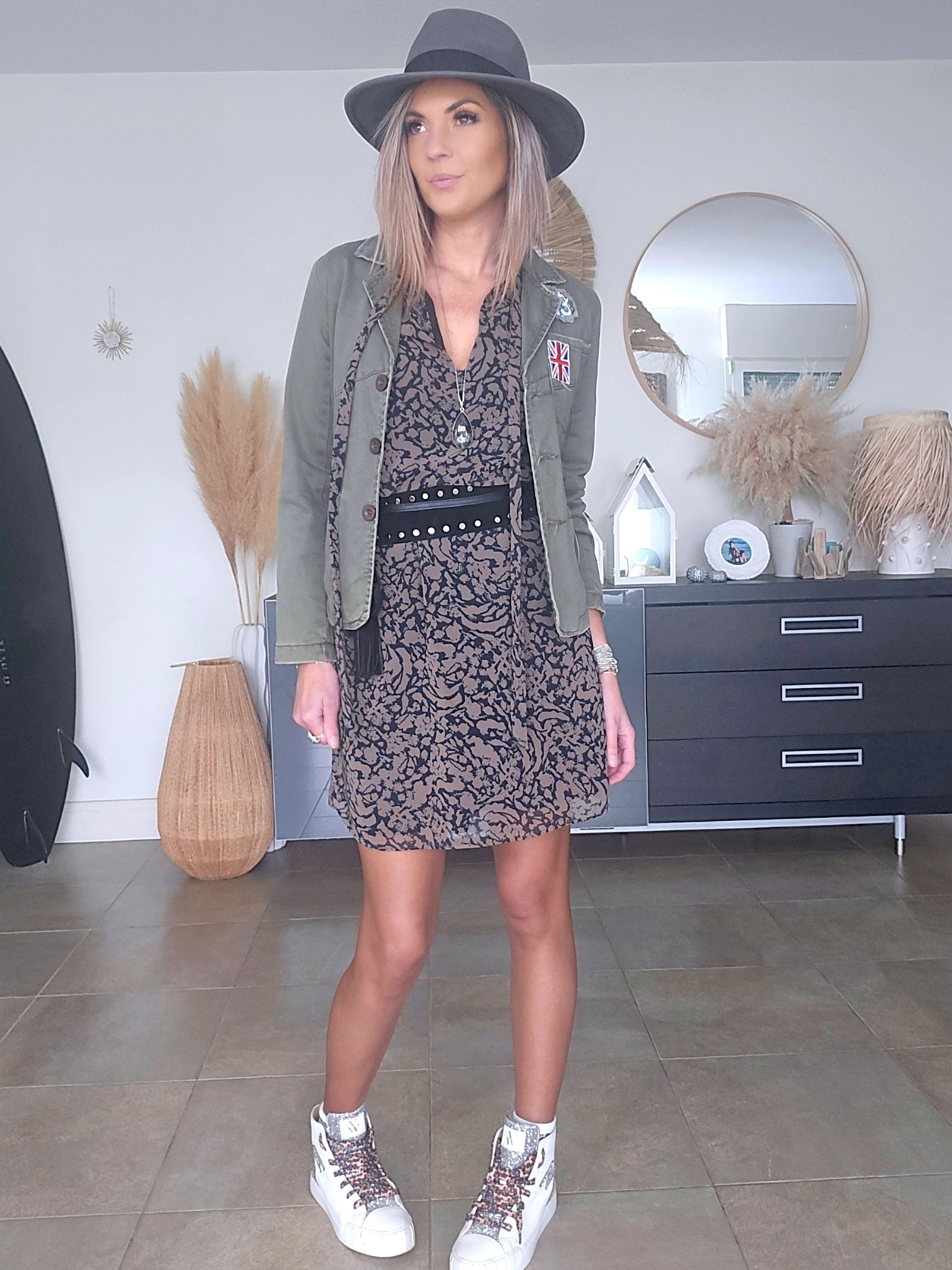Robe kaki à imprimé camouflage - 𝐌𝐚𝐫𝐢𝐧𝐚𝟒𝟒𝐟𝐚𝐦𝐢𝐥𝐲
