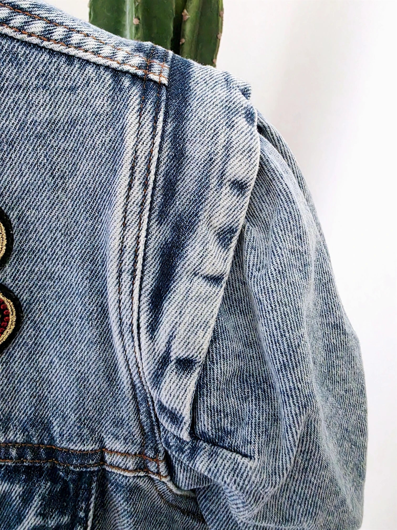 Veste en jean endlessy avec écussons