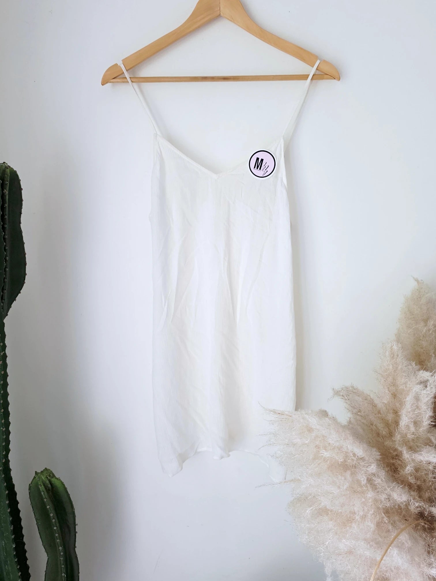 Robe volantée écrue