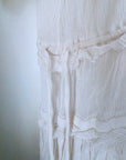 Robe volantée écrue