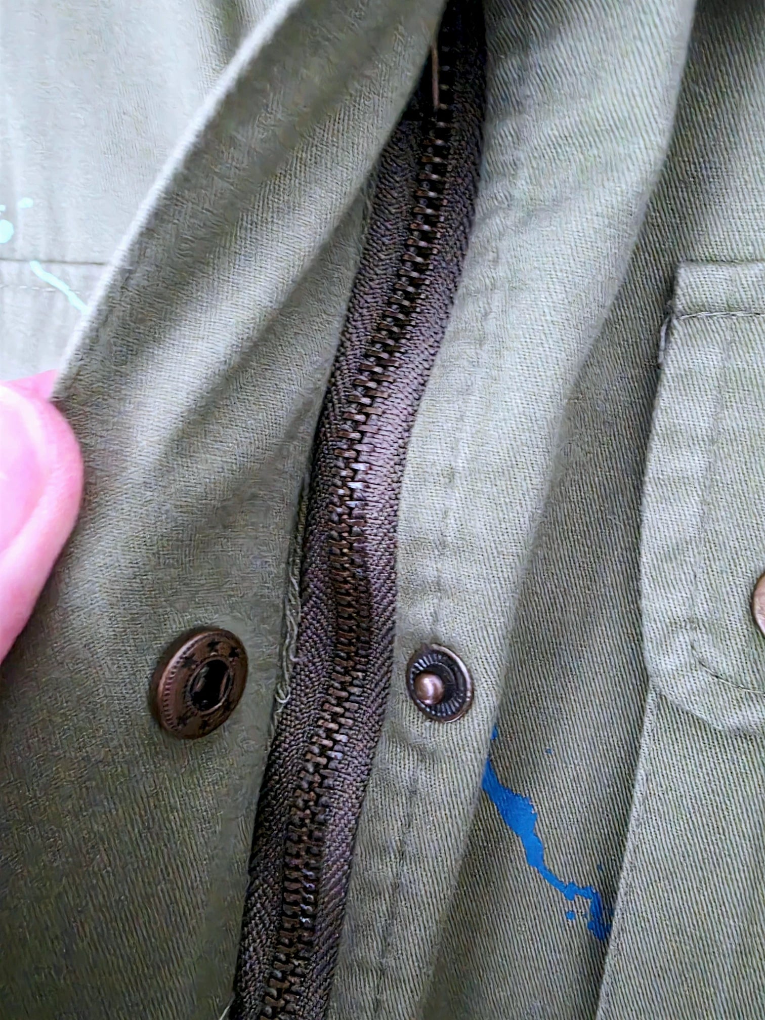 Saharienne kaki taguée.
