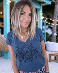 T-shirt bleu à inscriptions