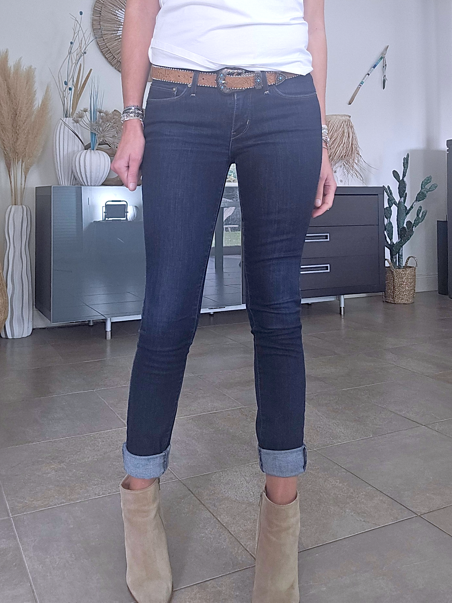Jean brut demi-curves - 𝐌𝐚𝐫𝐢𝐧𝐚𝟒𝟒𝐟𝐚𝐦𝐢𝐥𝐲