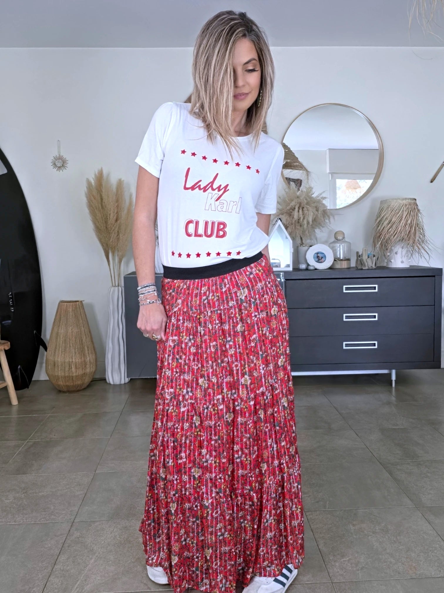 Jupe longue rouge à imprimé fleuri - 𝐌𝐚𝐫𝐢𝐧𝐚𝟒𝟒𝐟𝐚𝐦𝐢𝐥𝐲