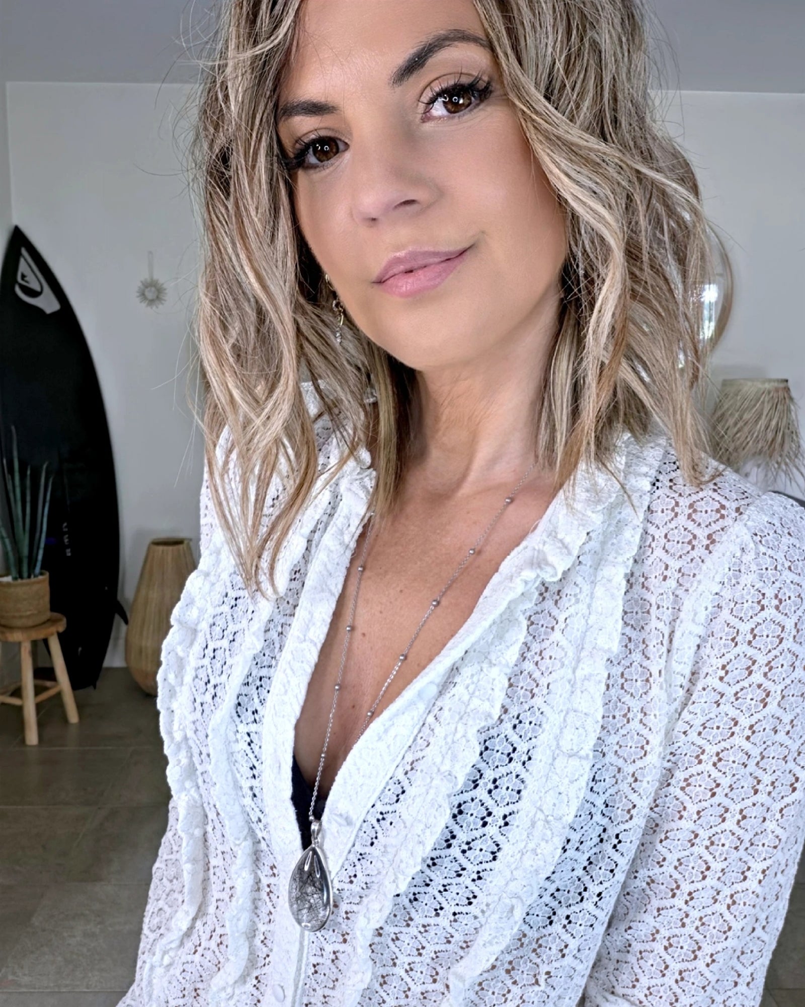 Chemise en dentelle blanc cassé
