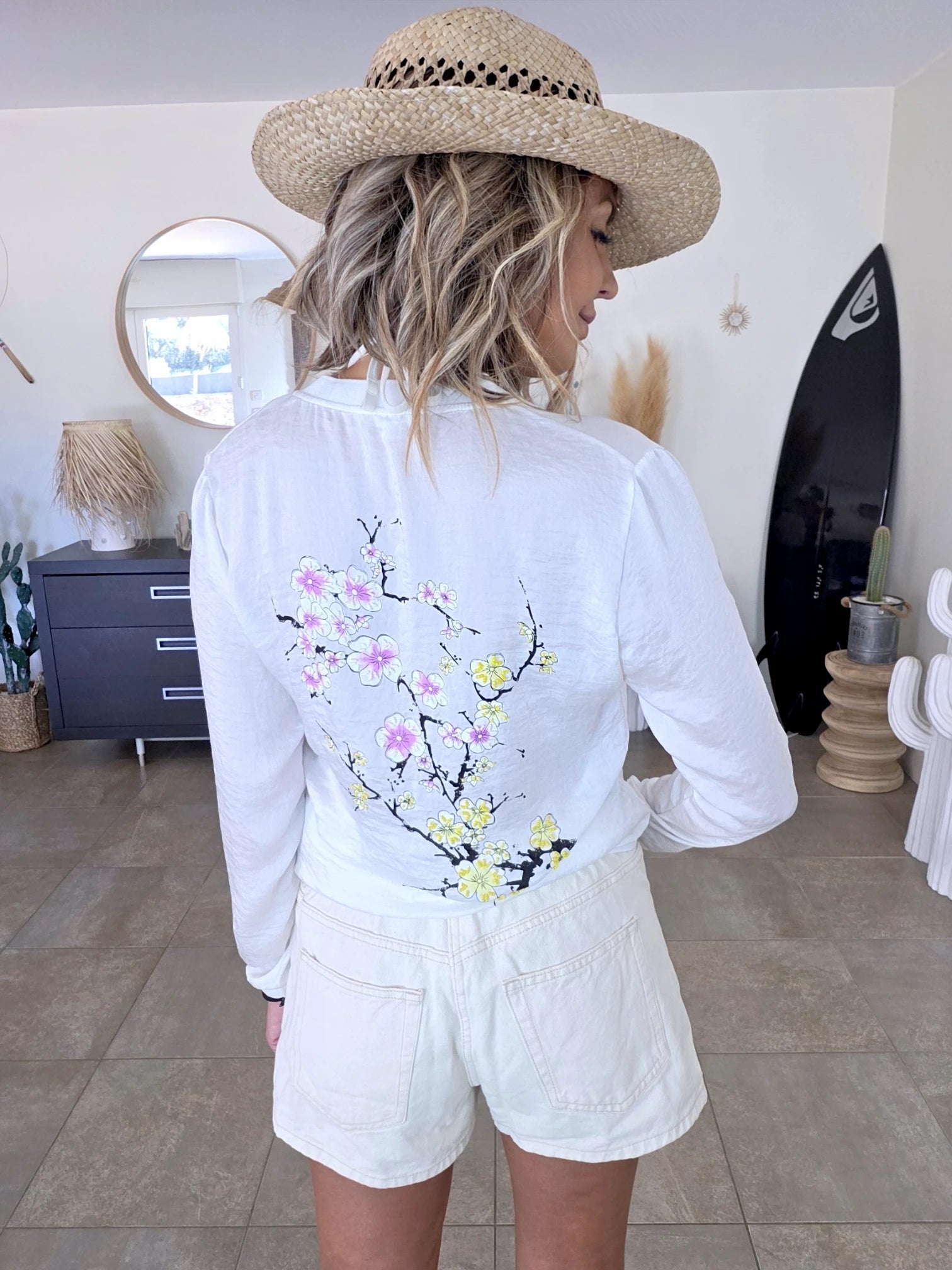 Veste blanche à imprimé japonais au dos